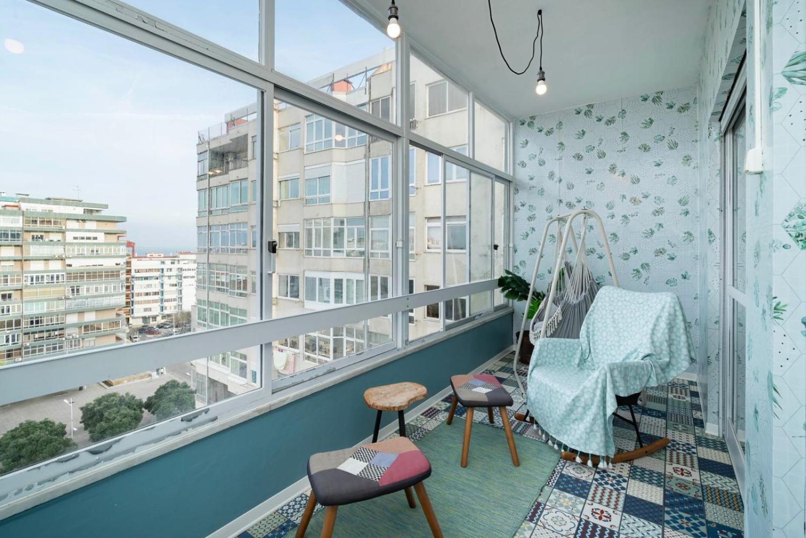 Cozy Apartment In Central Almada W Swing Chairs Kültér fotó