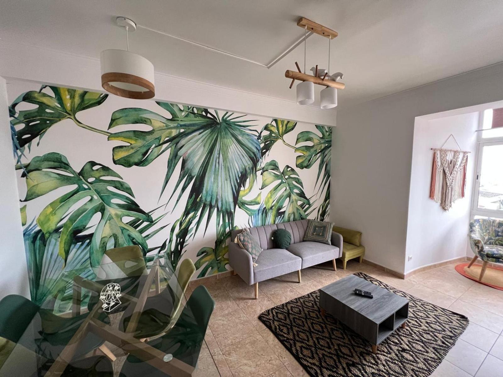 Cozy Apartment In Central Almada W Swing Chairs Kültér fotó